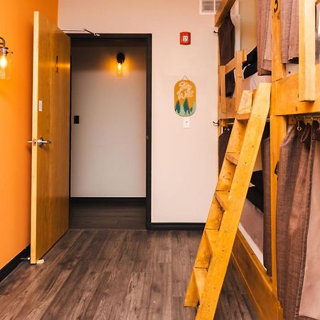 The Haven Hostel Тандер-Бей Экстерьер фото